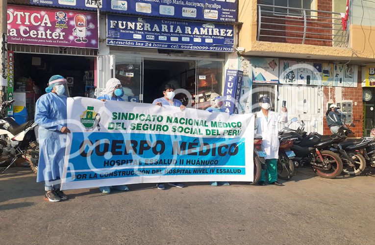EsSalud: solo 3 médicos atienden 108 pacientes