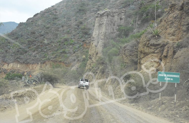 Armados asaltan a los ocupantes de ocho vehículos en la carretera  Huánuco-La Unión
