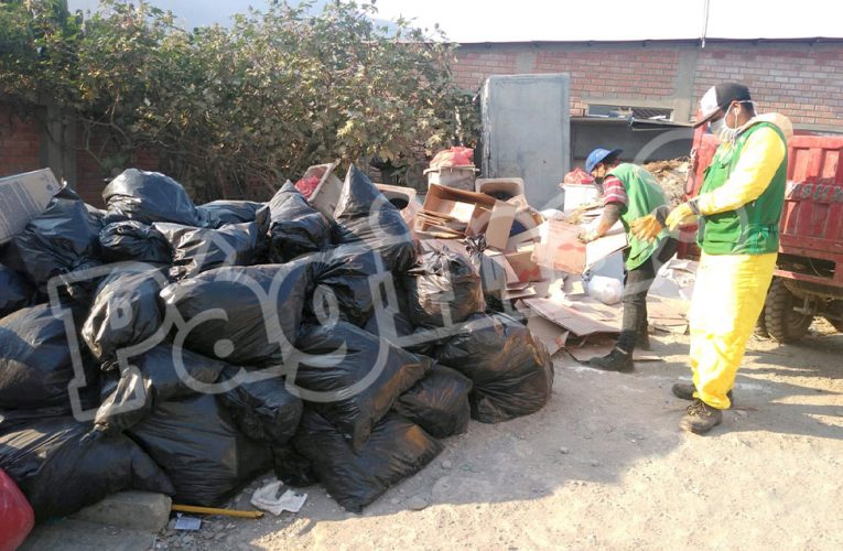 Desde hoy realizan operativos para detectar a quienes arrojan su basura a la calle