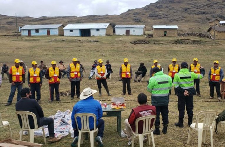 Juramentan juntas vecinales de seguridad