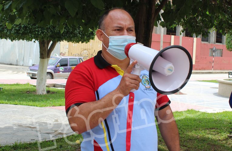 Suter Hco. mantiene distancia de Castillo