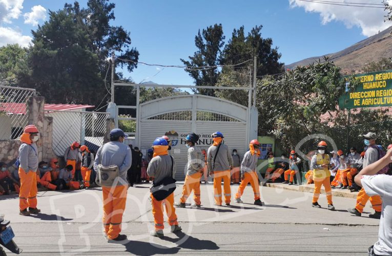 Bloquean ingreso al Gorehco en protesta por paralización de obra