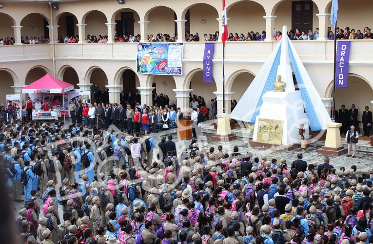 Retorno a clases presenciales en zona urbana requiere  inversión adicional del Minedu