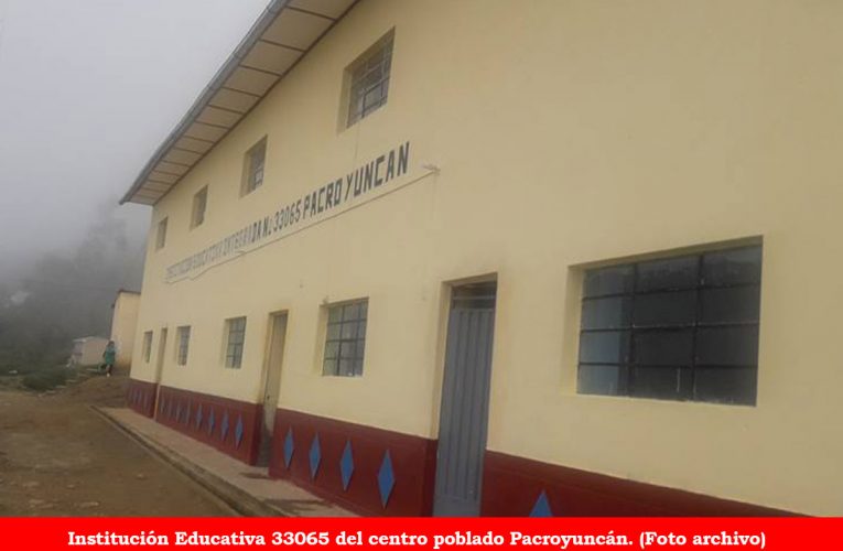Colegio de Pacroyuncán  a punto de colapsar