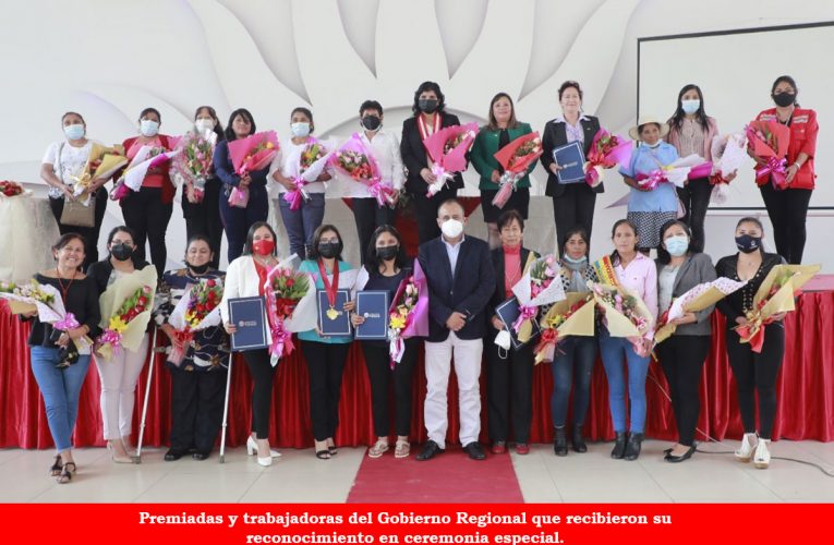 Entregan premio Gladis Ramos Figueredo  en el Día de la Mujer