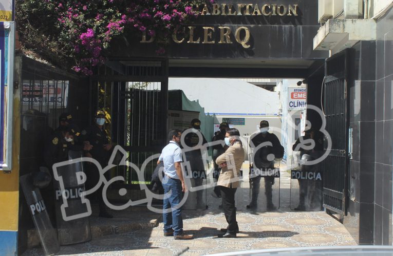 Quejarán a jueza por postergar el desalojo  de la Clínica Bolívar