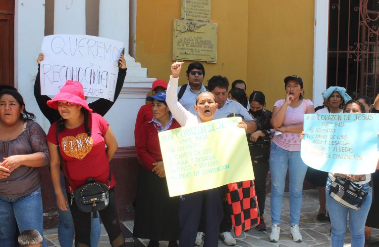 AA. HH reclaman saneamiento físico legal a municipalidad