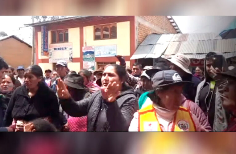 Familiares de gestante que falleció camino a Huaraz protestan