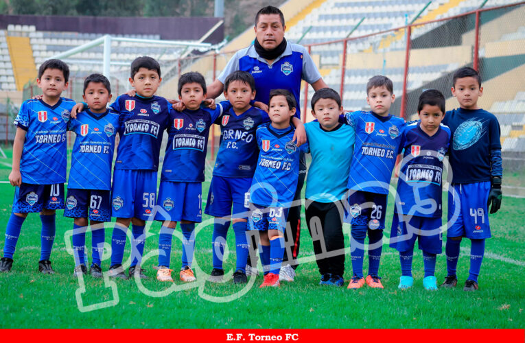 Niños se lucieron con el balón (fotos)