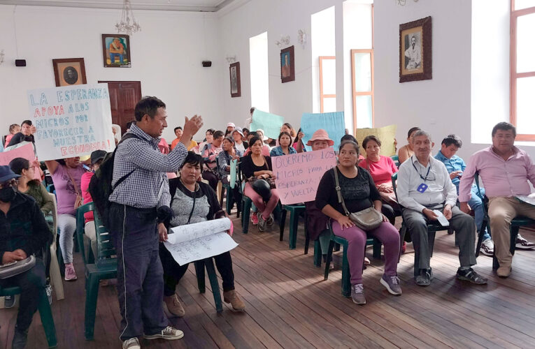 Vecinos piden que microbuses sigan operando en ruta a La Esperanza