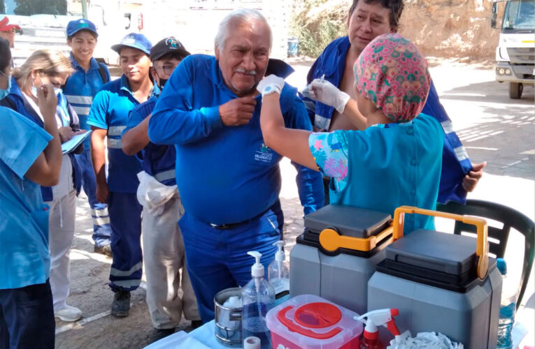 Más de 1300 servidores públicos vacunados contra la influenza