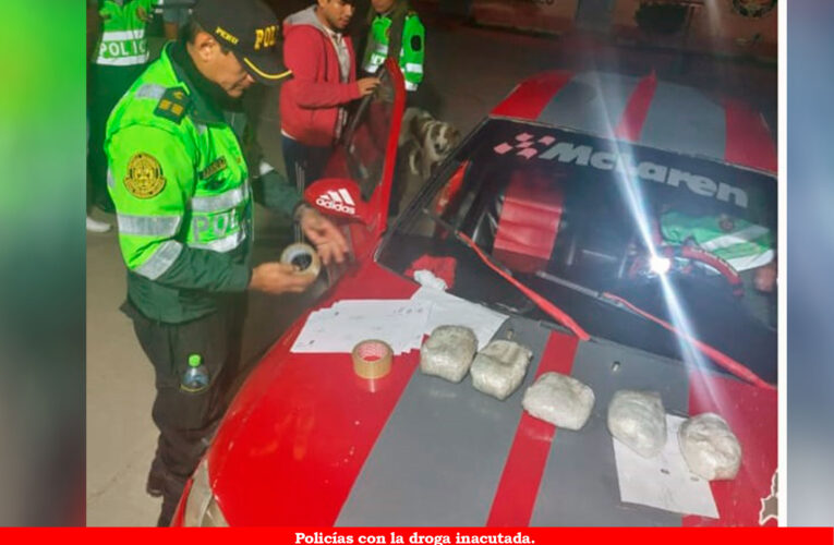 En auto hallan más de 5 kilos de droga