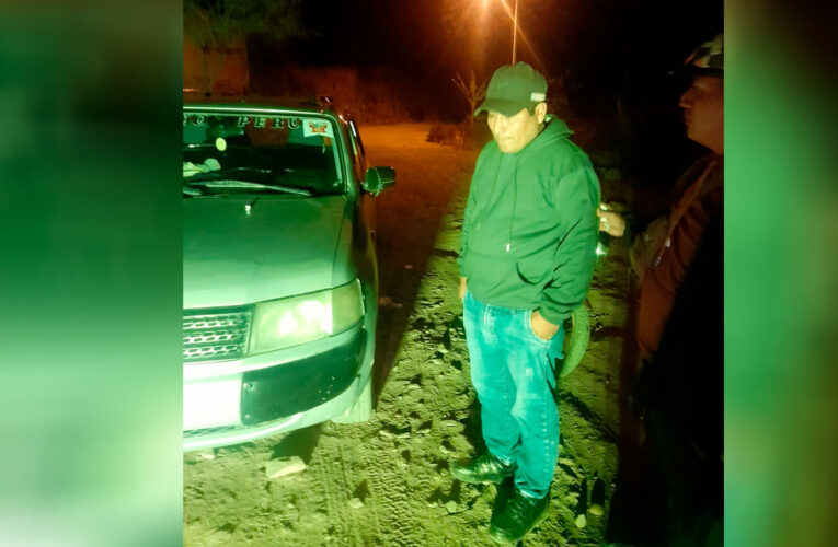 Sorprenden a dos con camioneta robada
