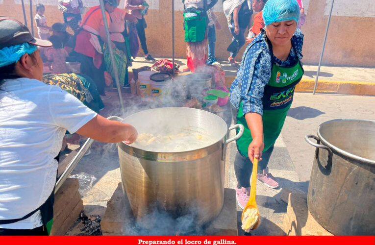 Huánuco celebra su identidad con desfile folclórico y gastronomía