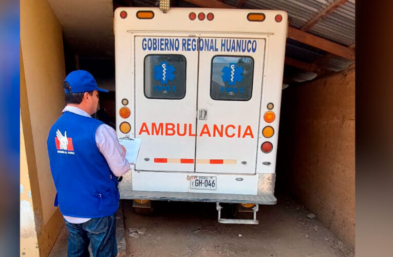 Trece ambulancias de  Ambo sin revisión técnica