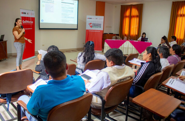 Qali Warma capacita  a comités de compras