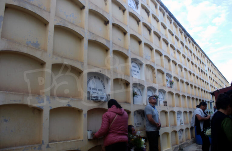 Venden últimos nichos del cementerio general