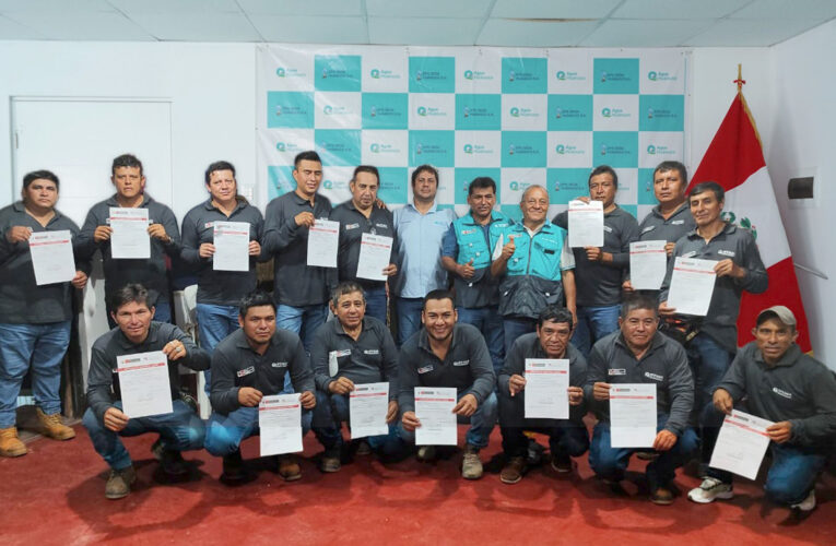 Certifican competencias laborales de trabajadores de Seda Huánuco