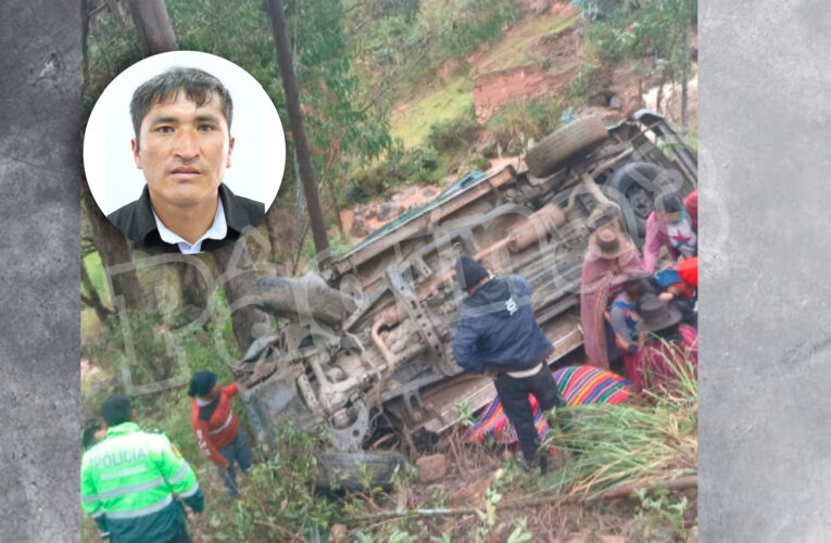 Regidor muere junto a chofer de camioneta