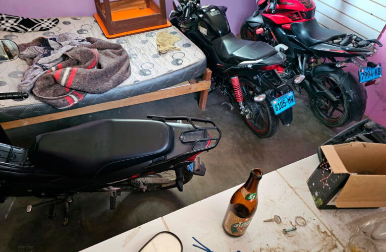 Con GPS recuperan tres motos