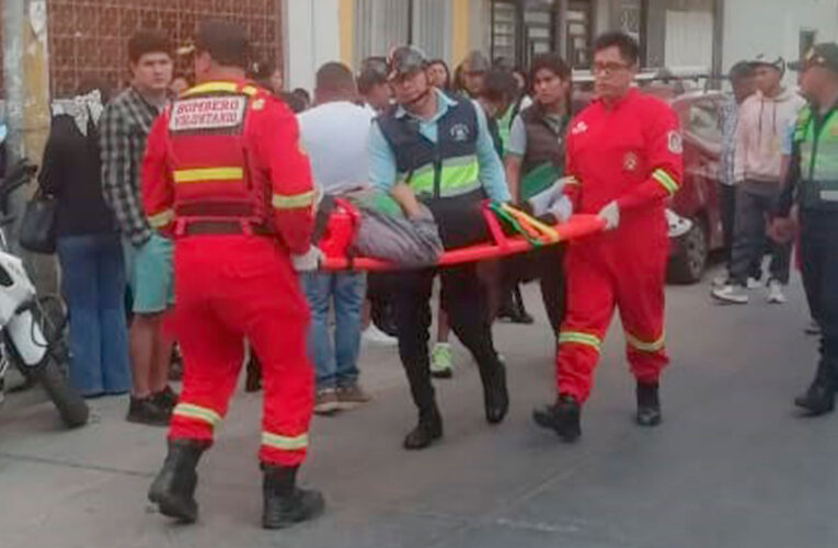 Conductora de moto herida en choque