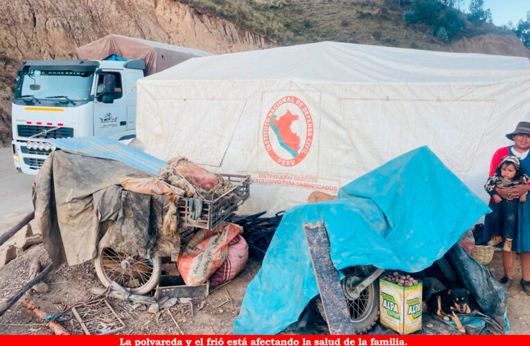 Familia lleva más de dos meses viviendo en carpa