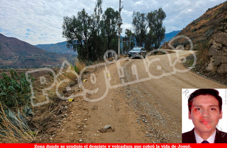 Vuelca su carro y su hermano muere