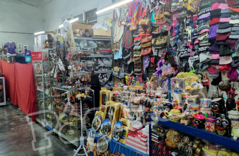 Tendera hurta más de 10 mil soles de artesanos