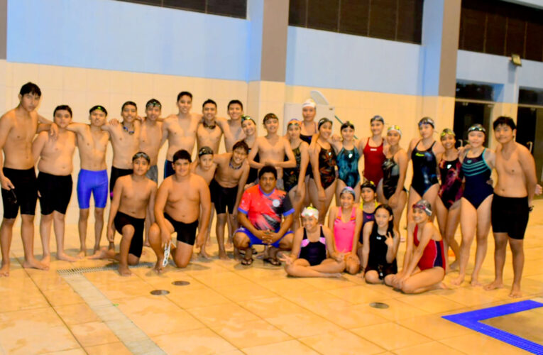 Veinticinco escolares de Leoncio Prado en la fase regional de natación  de los Juegos Escolares