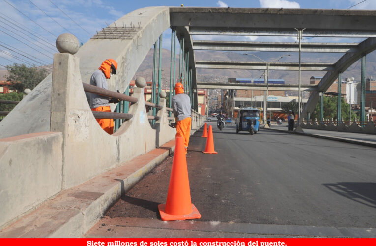 Realizan mantenimiento del puente Señor de Burgos