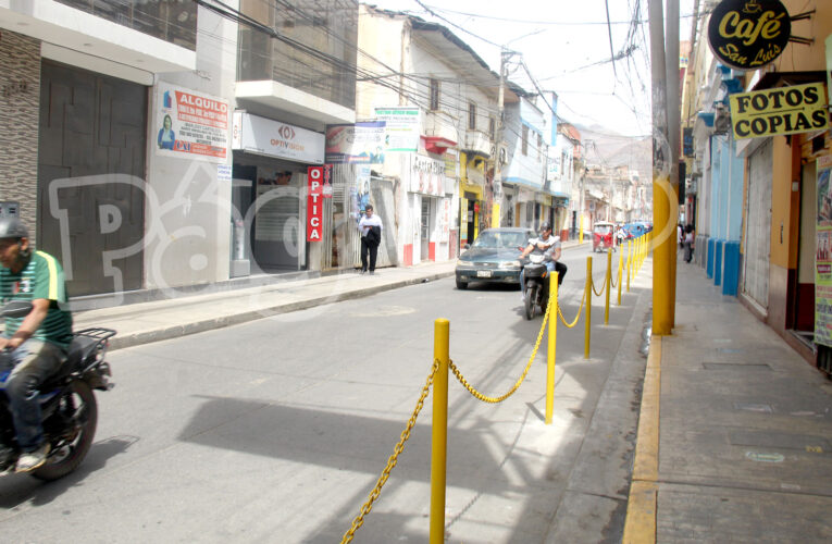 Desde el lunes colocarán bolardos en más jirones