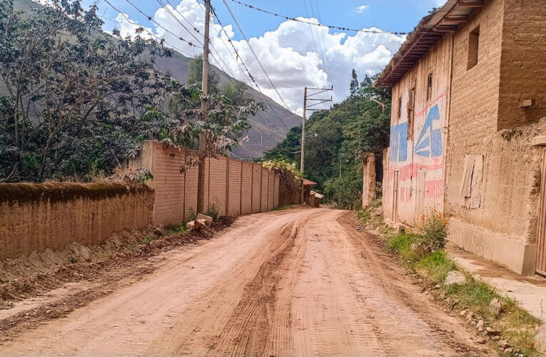 Mejorarán carretera hacia  la ermita de Las Pampas