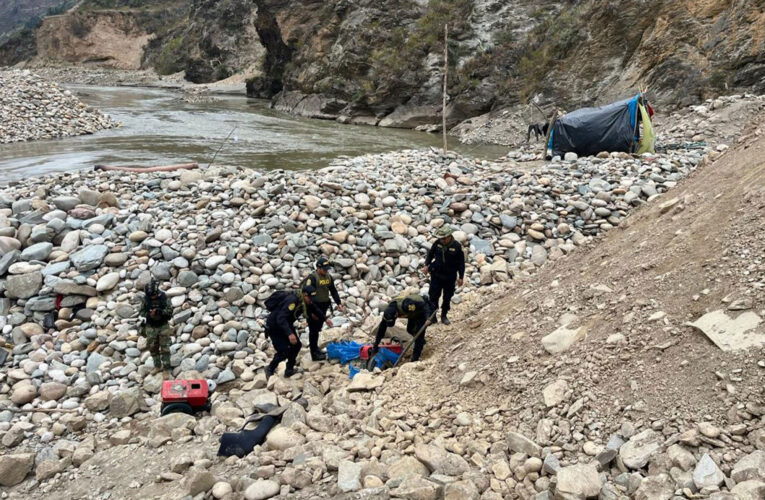 Destruyen once campamentos de mineros ilegales a orillas del Marañón en Chuquibamba