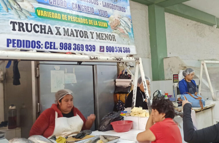 Incumplen normas de salubridad en mercado