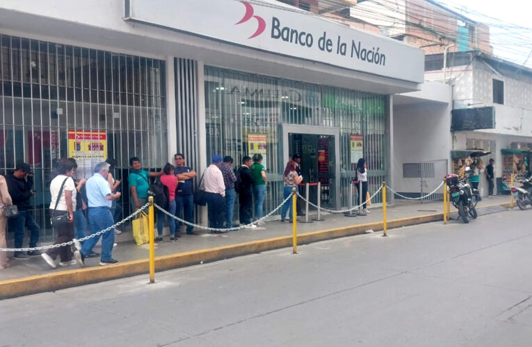 Más calles de Huánuco con bolardos y cadenas