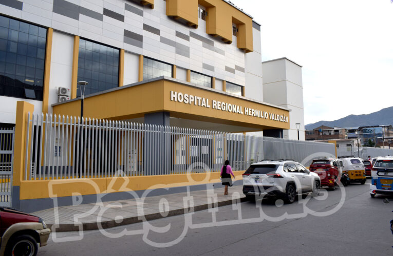Lo contratan como anestesiólogo sin tener la especialización
