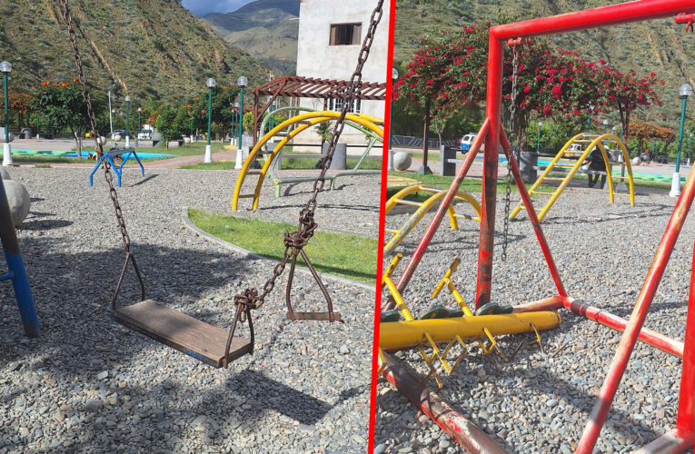 Parque infantil está abandonado