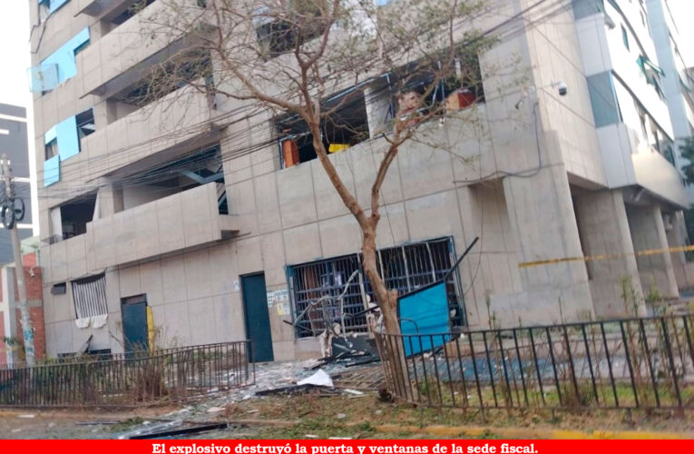 Detonan explosivo  en puertas de Fiscalía