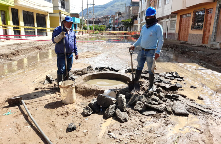 Piden no abrir buzones para drenar la lluvia