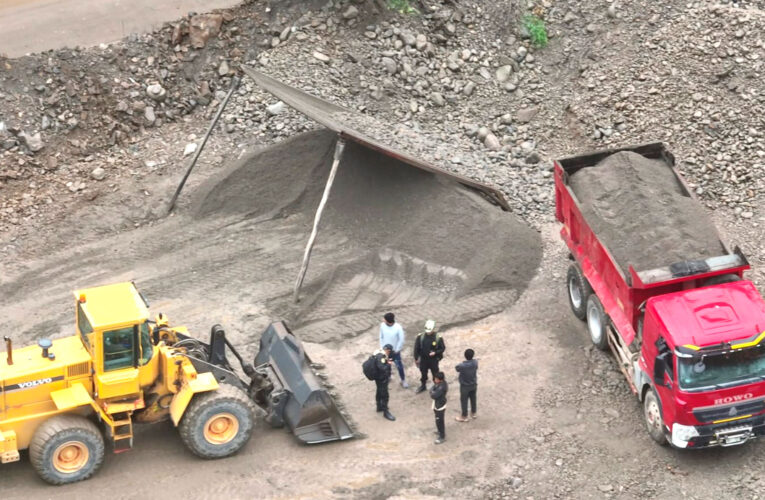 Siete detenidos y maquinarias incautadas por minería ilegal en los ríos Huertas y Huallaga