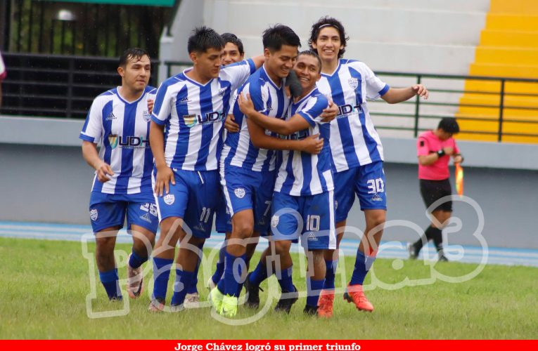 Jorge Chávez debutó con triunfo