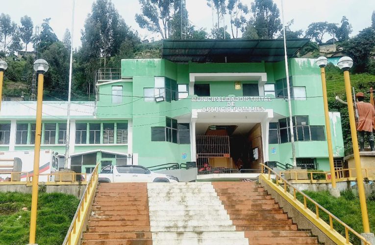 Ejecutan obras de agua y desagüe sin carta fianza en Aparicio Pomares