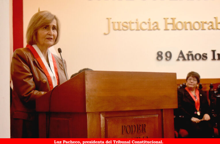 Presidenta del TC brindó conferencia sobre dignidad  a jueces de Huánuco