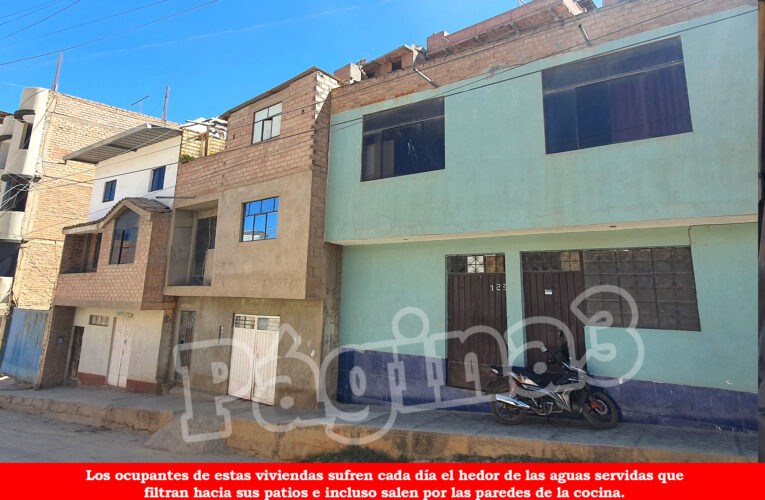 Cuatro casas en riesgo por filtraciones de aguas  servidas en Aparicio Pomares