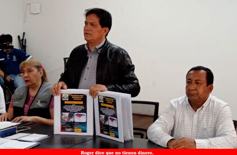 Padres exigen que se teche el patio de colegio María Luisa