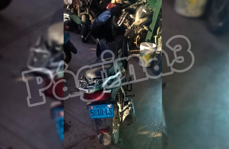 Joven conducía moto reportada como hurtada
